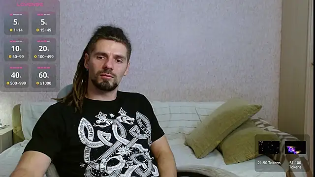 Snapshot of Aestheticguy101 chatting on 13, 10, 2025 Aestheticguy101 online show from 13, 10, 2025