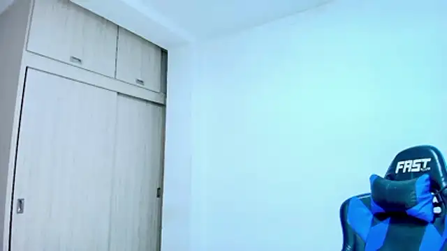 Snapshot of sophiax-x chatting on 16, 1, 2026 sophiax-x online show from 16, 1, 2026