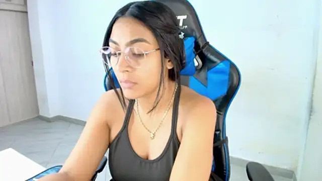 Snapshot of sophiax-x chatting on 10, 2, 2026 sophiax-x online show from 10, 2, 2026