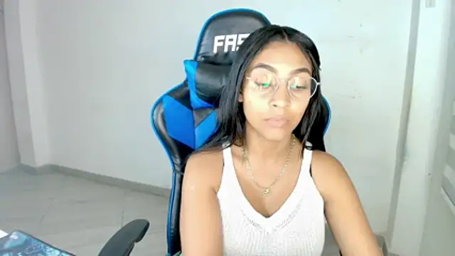 Snapshot of sophiax-x chatting on 19, 2, 2026 sophiax-x online show from 19, 2, 2026