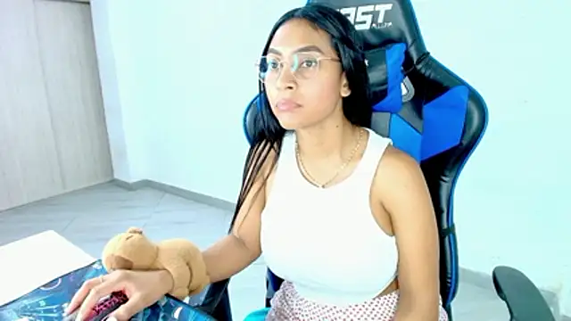 Snapshot of sophiax-x chatting on 25, 2, 2026 sophiax-x online show from 25, 2, 2026