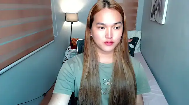 Snapshot of MoaningKylie chatting on 13, 12, 2024 MoaningKylie online show from 13, 12, 2024