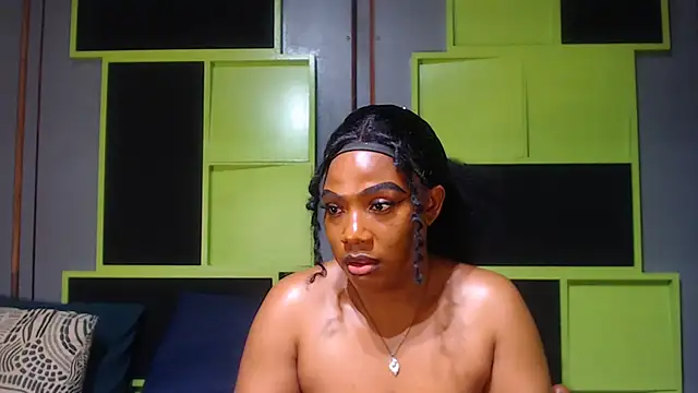 Snapshot of SexyAssDivaxxx chatting on 17, 10, 2025 SexyAssDivaxxx online show from 17, 10, 2025