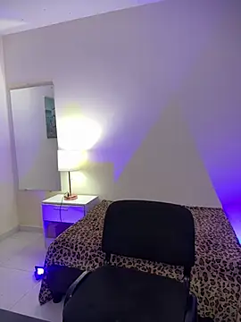 Melhope online show from 4, 3, 2025