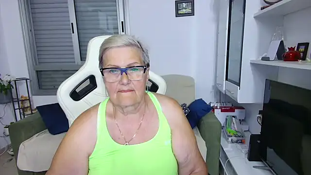 Selenna57 online show from 15, 5, 2026