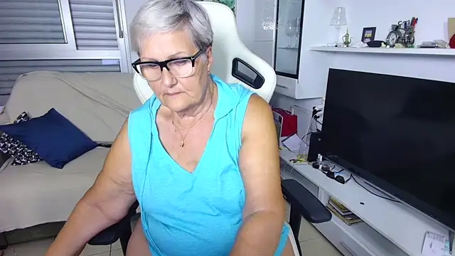 Snapshot of Selenna57 chatting on 14, 7, 2026 Selenna57 online show from 14, 7, 2026