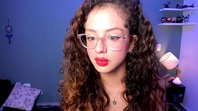 Snapshot of Cassandra_Caiin chatting on 17, 12, 2024 Cassandra Caiin online show from 17, 12, 2024