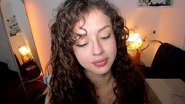 Snapshot of Cassandra_Caiin chatting on 21, 4, 2026 Cassandra Caiin online show from 21, 4, 2026