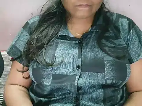 Snapshot of Desi14321 chatting on 27, 4, 2026 Desi14321 online show from 27, 4, 2026