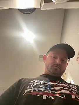 Snapshot of smokeymt420 chatting on 6, 4, 2026 smokeymt420 online show from 6, 4, 2026