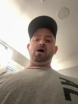 Snapshot of smokeymt420 chatting on 8, 4, 2026 smokeymt420 online show from 8, 4, 2026