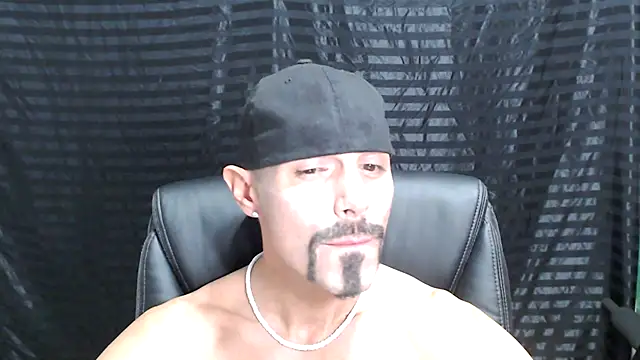 Snapshot of ThickD2C chatting on 14, 12, 2024 ThickD2C online show from 14, 12, 2024
