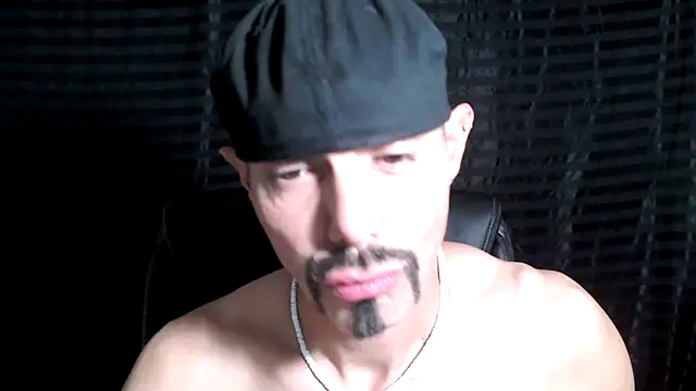Snapshot of ThickD2C chatting on 31, 1, 2025 ThickD2C online show from 31, 1, 2025