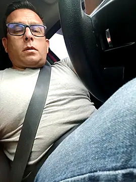 chicoguapo8 online show from 17, 11, 2025