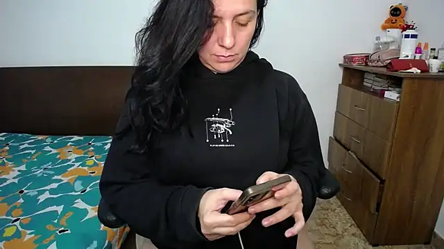 Snapshot of alexa_milsf chatting on 6, 5, 2026 alexa milsf online show from 6, 5, 2026