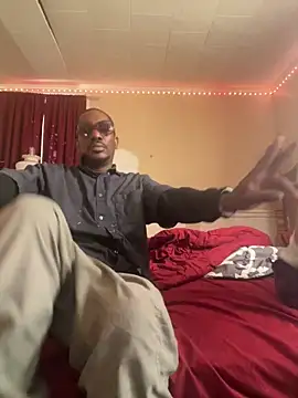 Makeyoucumallover online show from 17, 3, 2026