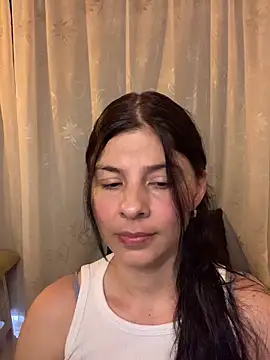 Estefani 32 online show from 21, 5, 2026