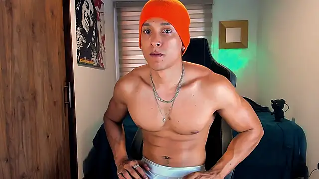 Snapshot of Liam_V chatting on 3, 2, 2025 Liam V online show from 3, 2, 2025