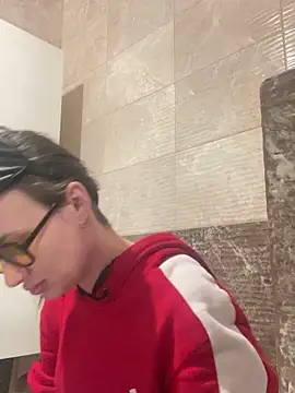 Flossy Vettie online show from 17, 4, 2026