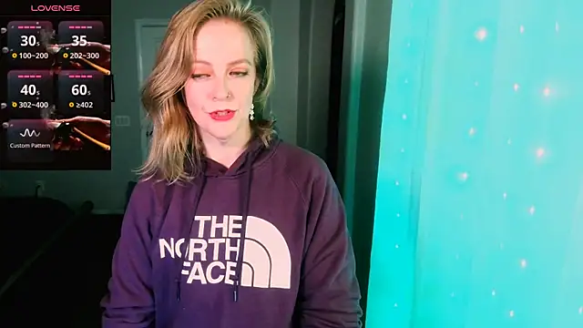 Snapshot of britteebee chatting on 20, 12, 2025 britteebee online show from 20, 12, 2025