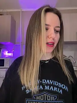 Snapshot of NastyushaaLove chatting on 5, 3, 2025 NastyushaaLove online show from 5, 3, 2025