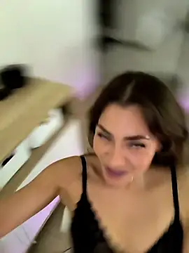 Snapshot of SamyJones9 chatting on 18, 4, 2026 SamyJones9 online show from 18, 4, 2026