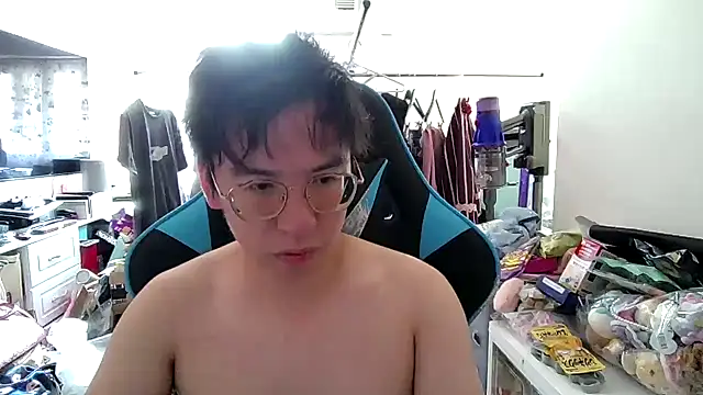 Snapshot of charlie_xdd chatting on 28, 3, 2026 charlie xdd online show from 28, 3, 2026