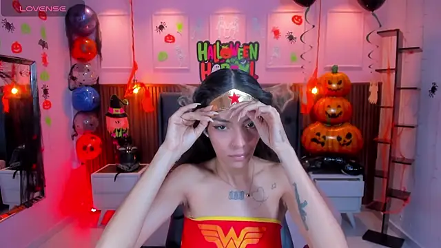 AMELIELEONE online show from 15, 10, 2025