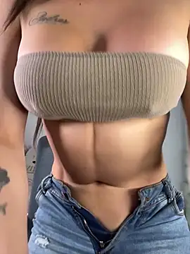 Emmily 19 online show from 17, 3, 2025