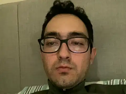 Snapshot of freshmanxxl98 chatting on 10, 3, 2025 freshmanxxl98 online show from 10, 3, 2025