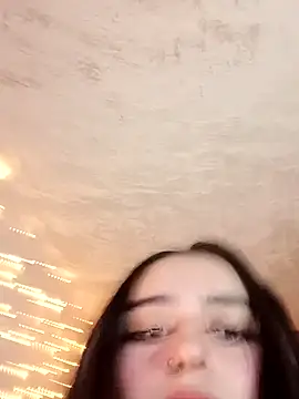 Snapshot of IvonneT chatting on 2, 12, 2024 IvonneT online show from 2, 12, 2024