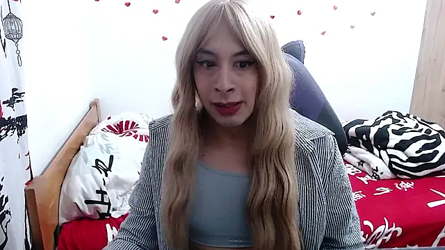 Snapshot of OriannaDomenechi chatting on 7, 1, 2025 OriannaDomenechi online show from 7, 1, 2025