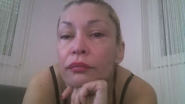 Snapshot of EvaaMina chatting on 1, 3, 2026 EvaaMina online show from 1, 3, 2026