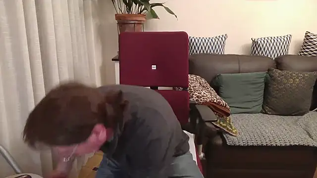 HETEREOMAN online show from 30, 11, 2025