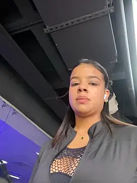 Snapshot of trianawhite chatting on 28, 1, 2025 trianawhite online show from 28, 1, 2025