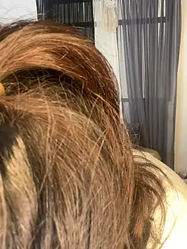 Snapshot of trianawhite chatting on 4, 3, 2025 trianawhite online show from 4, 3, 2025