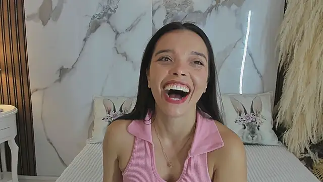 Snapshot of hannahill69 chatting on 7, 3, 2025 hannahill69 online show from 7, 3, 2025