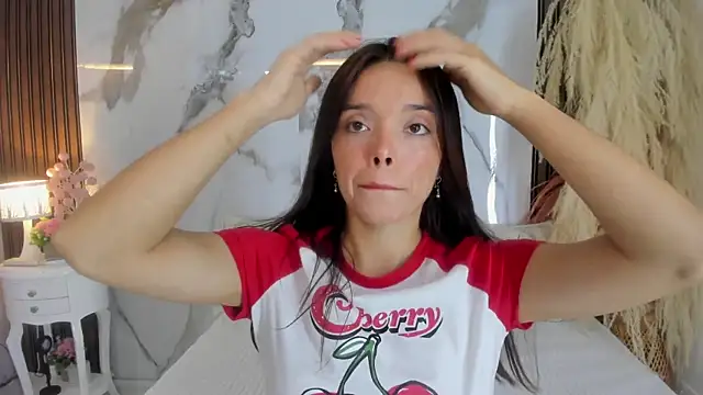 Snapshot of hannahill69 chatting on 7, 10, 2025 hannahill69 online show from 7, 10, 2025