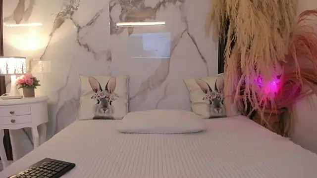 Snapshot of hannahill69 chatting on 2, 12, 2025 hannahill69 online show from 2, 12, 2025