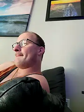 Snapshot of gdawg78 chatting on 6, 5, 2026 gdawg78 online show from 6, 5, 2026