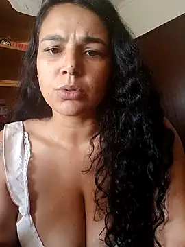 Snapshot of Monick17 chatting on 9, 10, 2025 Monick17 online show from 9, 10, 2025