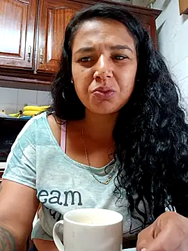 Snapshot of Monick17 chatting on 20, 10, 2025 Monick17 online show from 20, 10, 2025