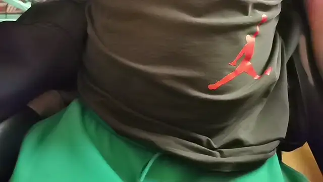 Snapshot of Lucas1andOnly4Girl chatting on 13, 4, 2026 Lucas1andOnly4Girl online show from 13, 4, 2026