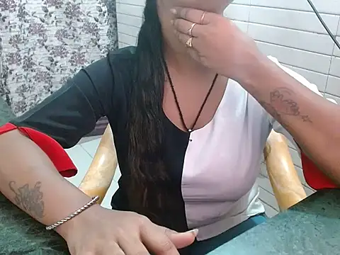 Snapshot of LovingPihu chatting on 9, 9, 2025 LovingPihu online show from 9, 9, 2025