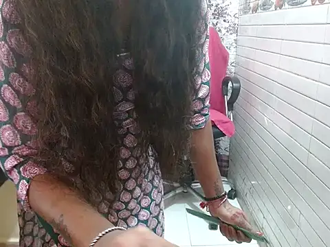 Snapshot of LovingPihu chatting on 30, 10, 2025 LovingPihu online show from 30, 10, 2025