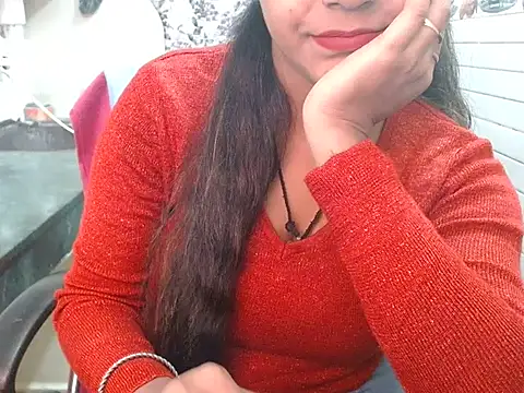 Snapshot of LovingPihu chatting on 7, 11, 2025 LovingPihu online show from 7, 11, 2025