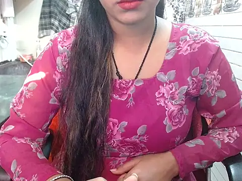 Snapshot of LovingPihu chatting on 14, 11, 2025 LovingPihu online show from 14, 11, 2025