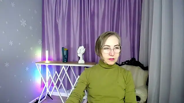 Snapshot of queen_a_n_i chatting on 22, 11, 2025 queen a n i online show from 22, 11, 2025