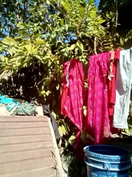 Snapshot of Mohni_Das chatting on 18, 12, 2025 Mohni Das online show from 18, 12, 2025