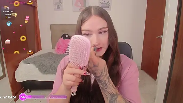 Snapshot of Miley_Baker chatting on 7, 11, 2025 Miley Baker online show from 7, 11, 2025